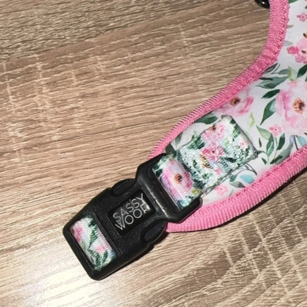 Sassy Woof Pink Floral Magnolia Dog Harness‎ Size Medium